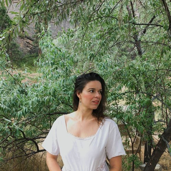 Meet your Posher, Annalee - Picture 1 of 1